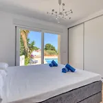 La Marquesa By Interhome * دينايا